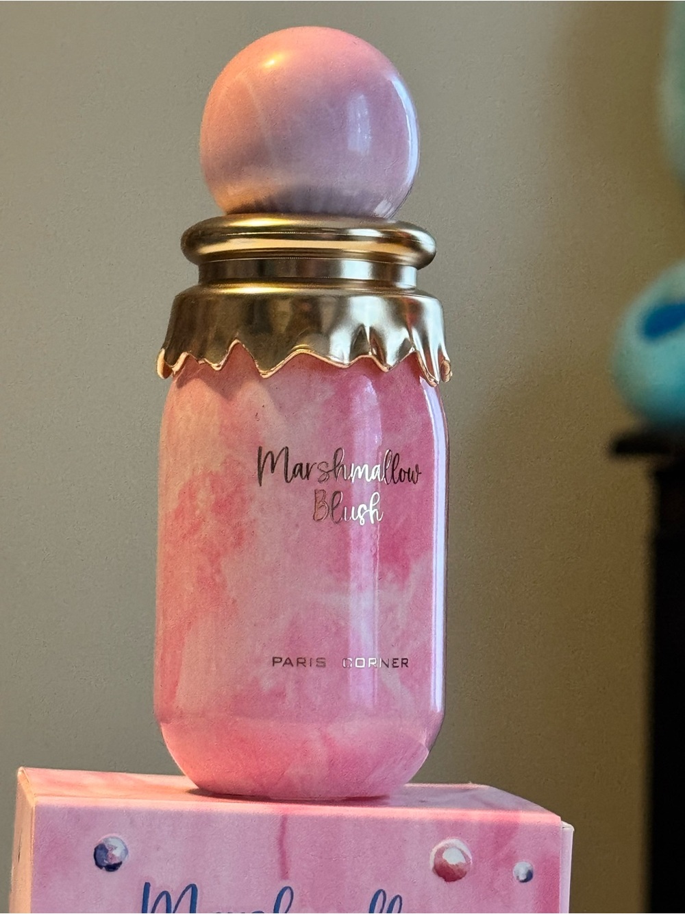 Paris corner marshmallow blush
